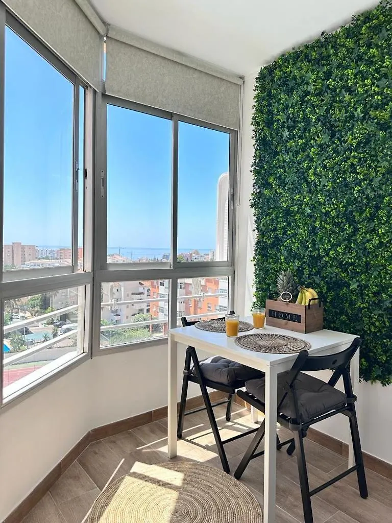 New Stylish Studio With Pool & Sea View トレモリノス スペイン